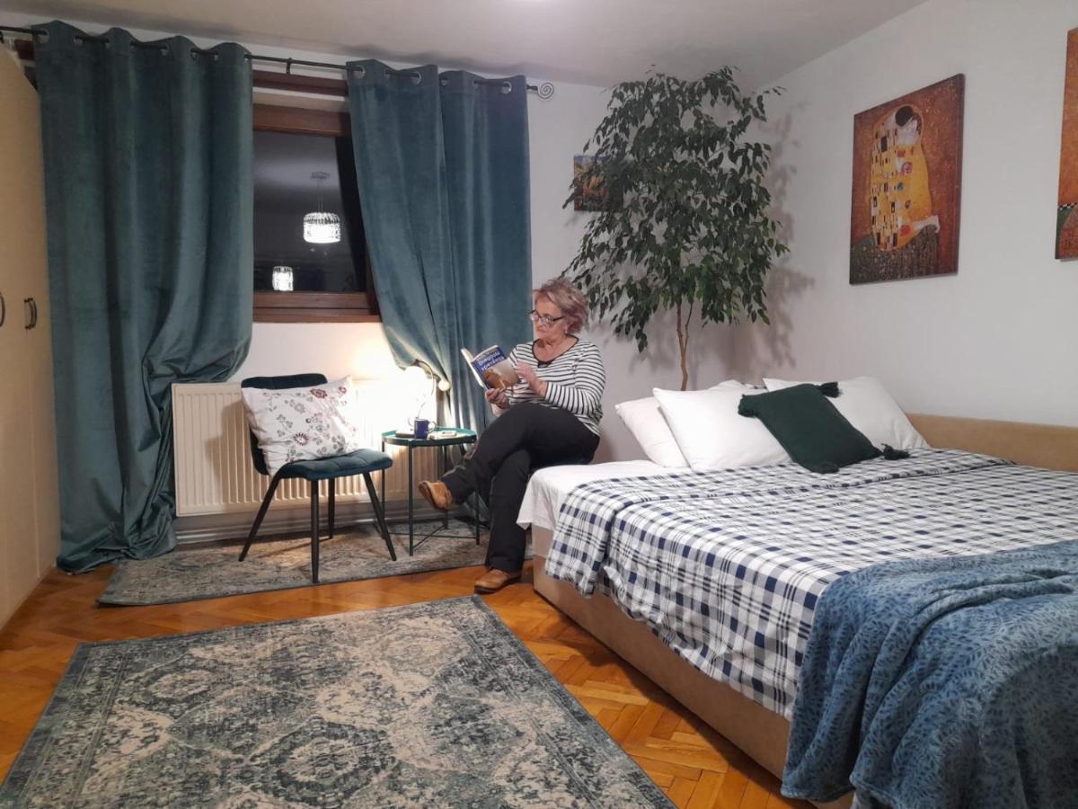 Ferienwohnung La Rossa Brașov Exterior foto